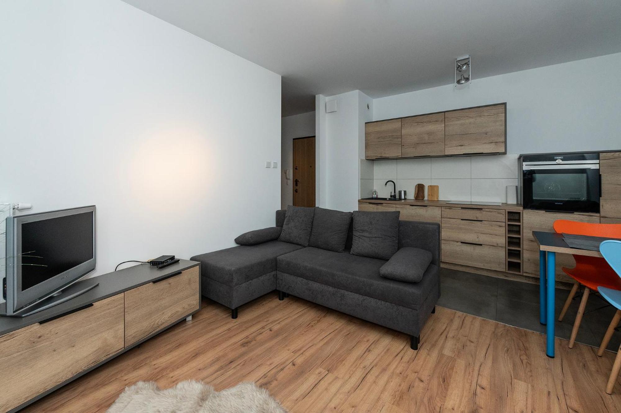 Luxury In -11- * Lodz (Lodz)